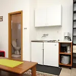 Apartman By The Sea Preko, Ugljan - 3489 *