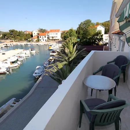 By The Sea Preko, Ugljan - 3489 *