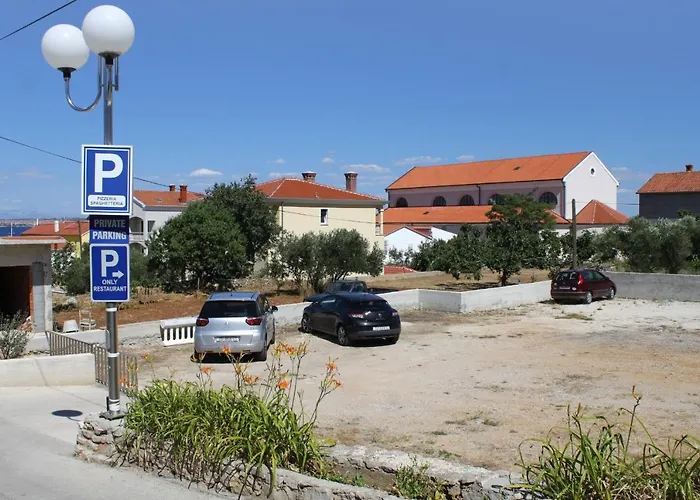 Apartments By The Sea Preko, Ugljan - 3489 *