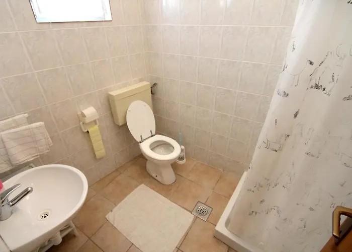 Lägenhet Apartments By The Sea Preko, Ugljan - 3489