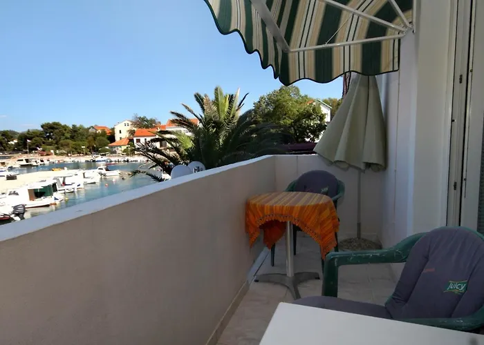 Apartments By The Sea Preko, Ugljan - 3489